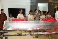 Pawan Kalyan wife Anna Lezhneva Pays Homage to Allu Kanakaratnam